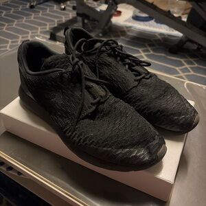 Nike Men's Black Athletic Shoes